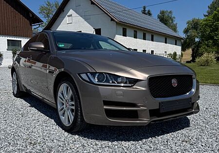 Jaguar XE 20 Prestige AWD, Autom, Navi, Leder, Xenon