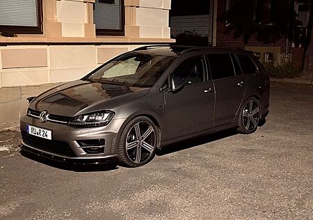 VW Golf Volkswagen 2.0 TSI DSG 4MOTION BMT R Variant R