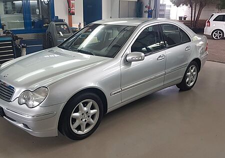 Mercedes-Benz C 200 C -Klasse Lim. Kompressor