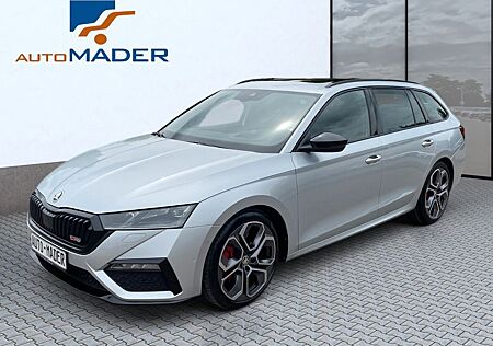 Skoda Octavia Combi RS First Edition - LED - Carplay