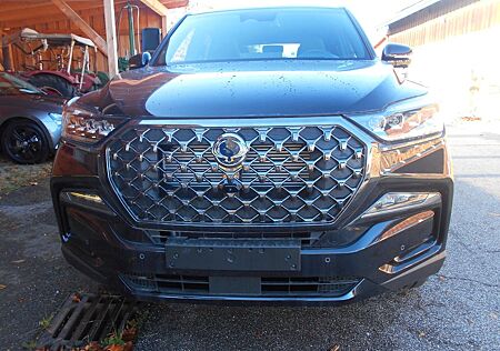 SsangYong Rexton Blackline