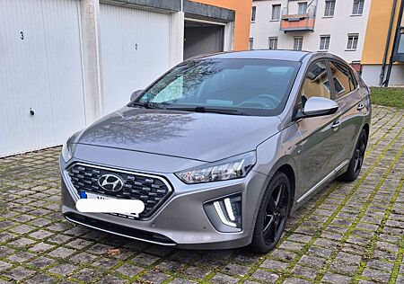 Hyundai Ioniq 1.6l GDi PLUG-IN HYBRID Premium Premium