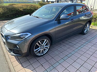 BMW X2 sDrive18i Automatik Advantage AHK