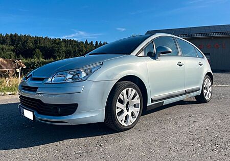 Citroën C4 1.6 16V VTR Plus Zahnriemen gewechselt