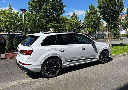 Audi SQ7 TDI quattro tiptronic -7 Sitzer