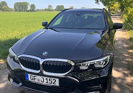 BMW 320d Touring Advantage Automatik Advantage
