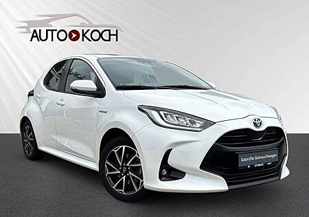 Toyota Yaris Hybrid Team Deutschland LED Apple CarPlay