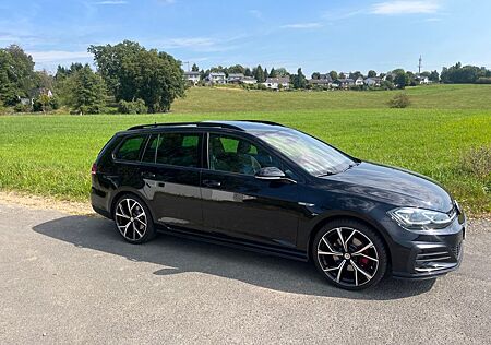 VW Golf Volkswagen GTD Variant DSG AHK LM19 TüV NEU
