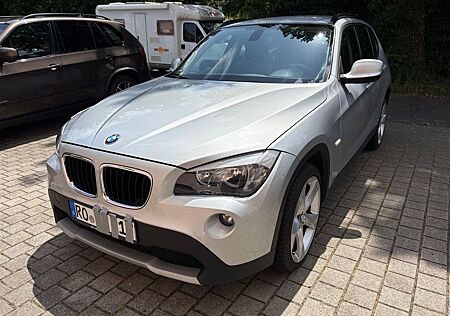 BMW X1 sDrive18i - Aut. Klima, SHz. PDC