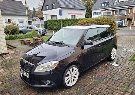 Skoda Fabia 1.4l TSI DSG RS RS