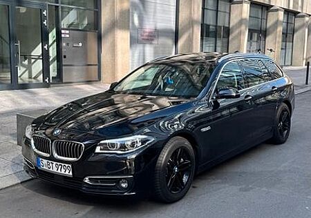 BMW 530d Touring Luxury Line HUD PANO