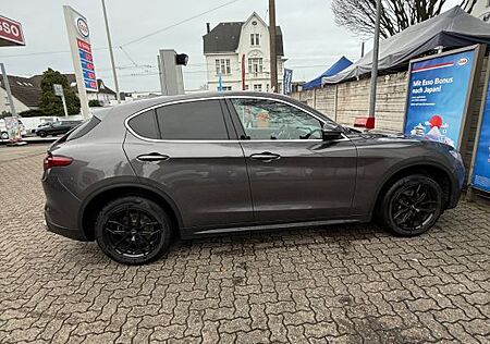 Alfa Romeo Stelvio 2.0 Turbo 16V 206kW First Edition AT...