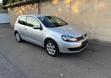 VW Golf Volkswagen 6 TüV NEU 07.2027 Klima Funk 8x bereift
