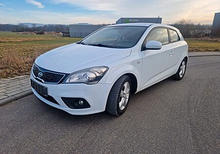 Kia Cee'd / Ceed Navigation Tüv 02/27
