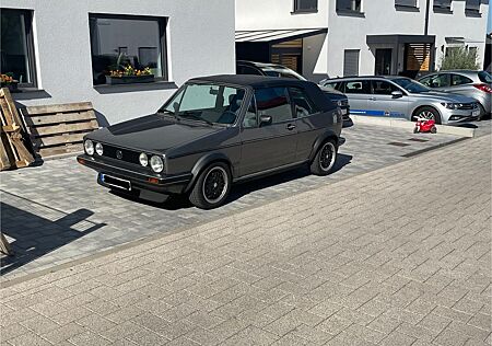 VW Golf Volkswagen 1 Cabrio - Karmann Edition