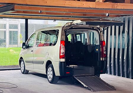 Citroën Jumpy Behindertengerecht-Rampe