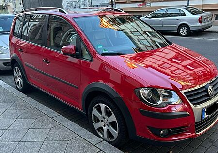 VW Touran Volkswagen 2.0 TDI 103kW DPF - CROSS