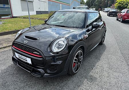 Mini John Cooper Works JOHN_COOPER_WORKS 3-trg.