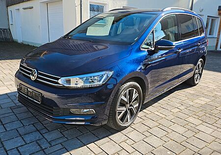 VW Touran Volkswagen TDI DSG AHK Pano StHzg Sound 7si ACC
