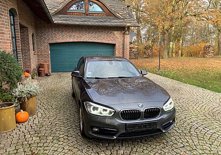 BMW 116 Limousine 5-trg. Sport Line/NAVI/LED