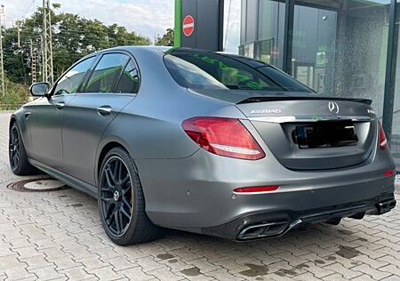 Mercedes-Benz E 63 AMG Mercedes-AMG E 63 S 4MATIC+ VOLL!!!!