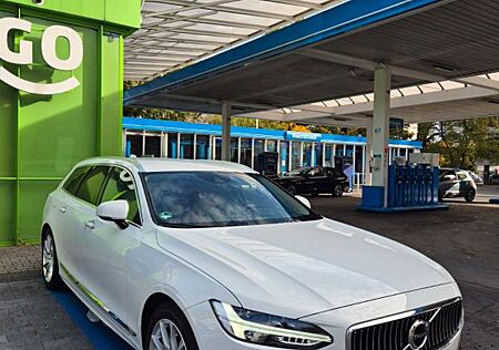 Volvo V90 D5 AWD Momentum Geartronic Momentum