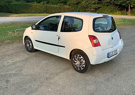 Renault Twingo 2 Jahre TüV frei und Zuverlässig