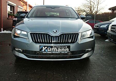 Skoda Superb Combi Style TDI,Leder,AHK,Aut.Bi-Xenon