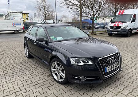 Audi A3 2.0 TDI (DPF) quattro Ambiente Sportback ...