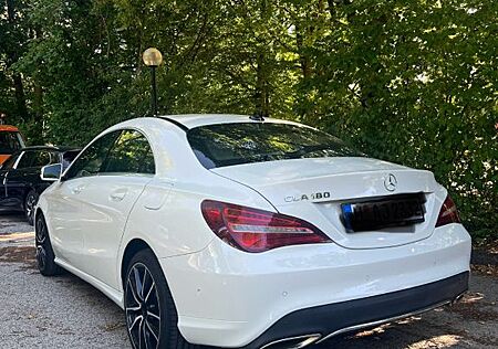 Mercedes-Benz CLA 180 SCORE! SCORE!