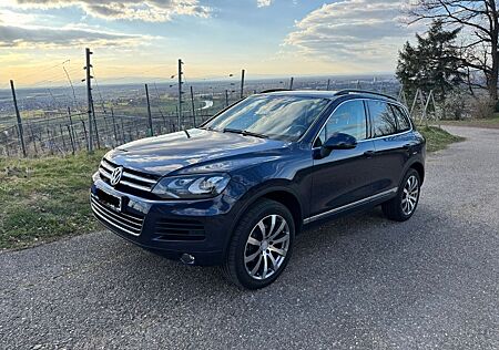 VW Touareg Volkswagen V6 TDI *Night Blue*