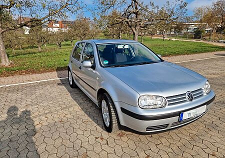 VW Golf Volkswagen 1.6 Basis