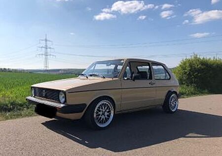VW Golf Volkswagen 1 C, super Zustand, wenig Km