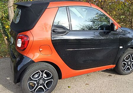 Smart ForTwo cabrio 1.0 66kW -