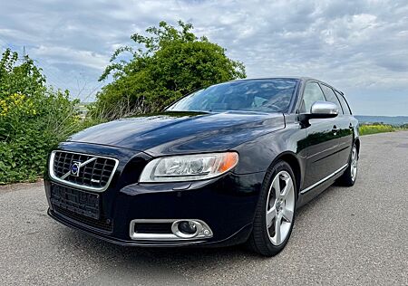 Volvo V70 R-Design - sportlich, zuverlässig,top Zusta