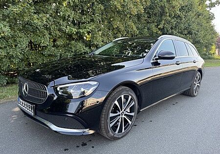 Mercedes-Benz E 300 de/AHK/Scheckheft/Winterräder