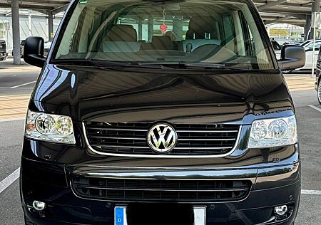 VW T5 Multivan Volkswagen 2.5 TDI Atlantis