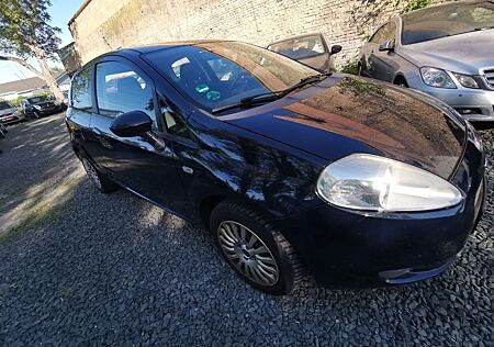 Fiat Grande Punto 1.4 8V Dynamic TÜV NEU