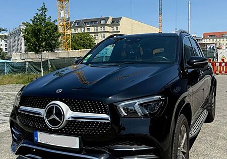 Mercedes-Benz GLE 400 d 4MATIC- PANO* Luftfed* AHK* HeadUp