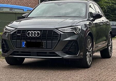 Audi Q3 45 TFSI quattro S line Scheckheft/Standh/B&O