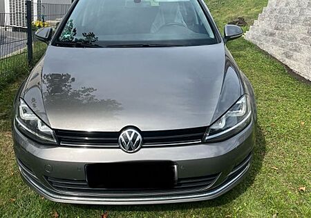 VW Golf Volkswagen 1.4 TSI 92kW BMT Highline Variant Highline