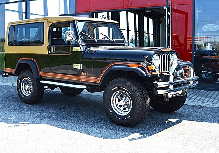 Jeep CJ -8 Scrambler