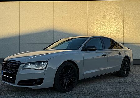 Audi A8 3.0 TDI clean diesel tiptronic quattro -