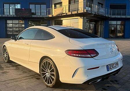 Mercedes-Benz C 400 4MATIC AMG Paket