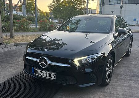 Mercedes-Benz A 180 d - Progessive Line Widescreen