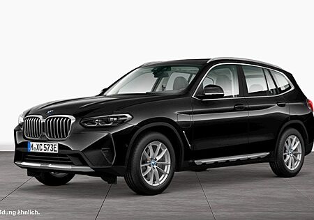 BMW X3 xDrive30e Harman/K LiveCockpitProf Kamera
