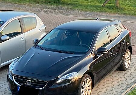 Volvo V40 Sehr gepflegter D3 - nichtraucher