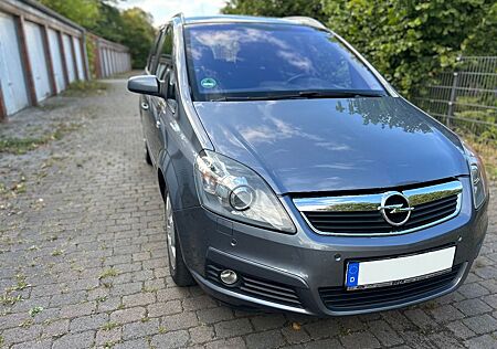 Opel Zafira Diesel Automatik 7- Sitzer TÜV - NEU
