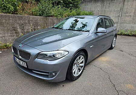 BMW 520d Touring Aut NaviProf/Xenon/Tüv 11-2026
