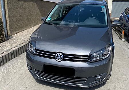 VW Touran Volkswagen 2.0 TDI DSG CUP BlueMotion Technology...